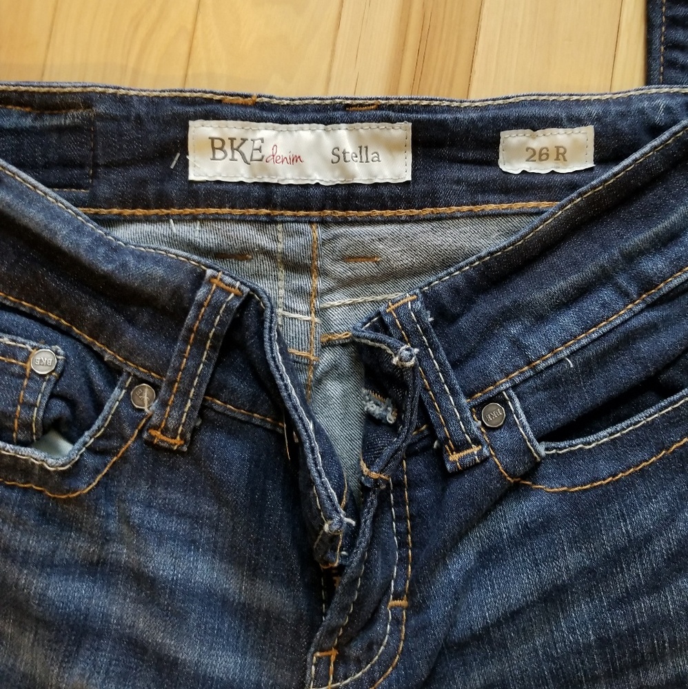NWOT BRAND NEW BKE Stella Jeans 26 R